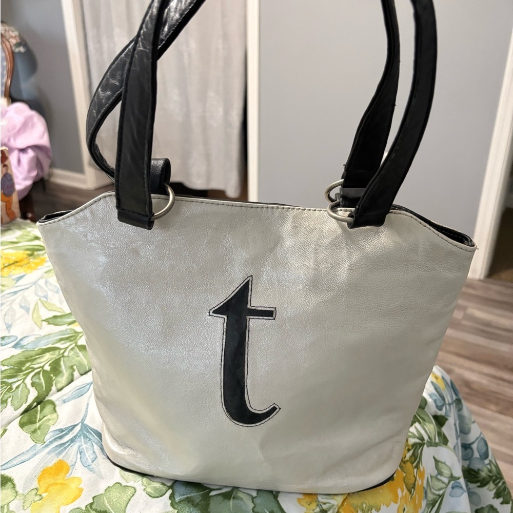 Genuine Cow Leather Tote Bag from Mexico – White & Black